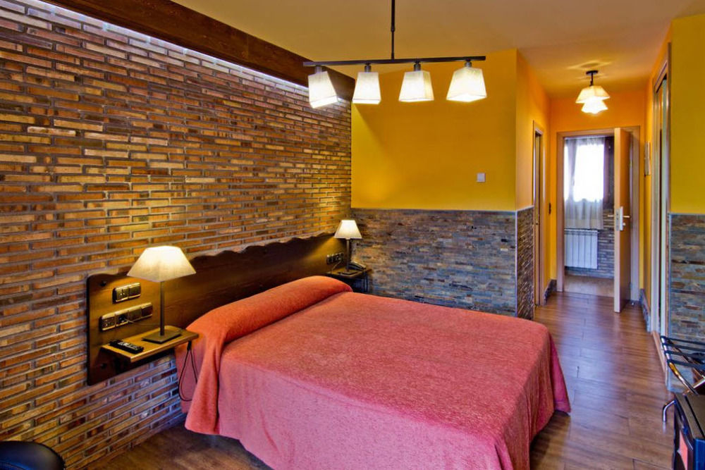 Hotel Dona Blanca Albarracín Exterior foto